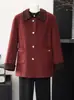 Nueva colección de otoño e invierno para mujeres de mediana edad: un elegante abrigo de lana de doble cara de longitud media de alta gama con un cuello de contraste
