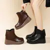 Botas Martin casuais versáteis e confortáveis 2026, novas botas femininas outono/inverno, bico redondo, sola grossa, que aumentam a altura, com zíper traseiro, tornozeleiras