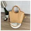 Bolso de Moda con Patrón de Lichi para Mujer, Bolso Cubo Retro de Gama Alta Nuevo, Bolso Cruzado de Hombro Único de Nicho, Moderno