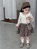 Conjunto de Roupa para Meninas Roupas de Primavera Camisa Boneca com Gola Babada Saia Curta Floral Conjunto Estilo Coreano Roupa Infantil Coleção Outono 2025