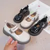 Novedad Otoño 2024 Zapatos de Cuero Redondos para Niñas, Estilo Coreano Princesa Suela Suave Zapatos Individuales, Venta al por Mayor de Zapatos para Niños