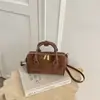 Elegante y minimalista bolso Boston para mujer, nueva colección 2026, adecuado para el trabajo y los desplazamientos, se puede llevar en la mano o usar como bolso de hombro