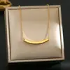 Venda quente transfronteiriça colar de aço titânio corpo inteiro luxo leve personalidade feminina moda banho ouro 18K corrente clavícula joia não desbota