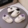 Zapatillas Blancas para Niños 2026 Nuevos Zapatos de Primavera y Otoño para Niñas, Zapatos Deportivos para Niñas, Zapatillas Casuales Blancas de Caña Baja para Niños