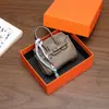 Nuevo y moderno colgante de mini bolso de platino, bolso de lipstick de alta gama, decoración de bolso para auriculares, accesorio de llavero para coche, venta al por mayor