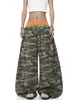 Directo del fabricante: Pantalones anchos de camuflaje bordado, de doble cintura, con bloques de color estilo americano, un diseño de moda tanto para hombres como para mujeres