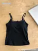Camisola Dulce y Delicada con Ribete de Encaje para Mujer con Diseño de Botones, Espalda Hermosa, Corte Ajustado, Top Versátil para Usar por Encima