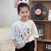 Bolsa Cruzada de Hombro Nueva de Jardín de Infantes Verano 2025 Personalizada Moderna Casual Textura Casual Bolsa Pequeña Cuadrada para Niños