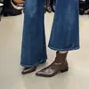Botas curtas Chuyuji estilo coreano, bico fino, salto grosso, para mulheres, botas de inverno marrons justas, botas versáteis elásticas, botas de salto baixo justas