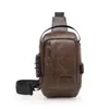 Venta al por mayor transfronteriza bolso de hombro de moda nuevo primavera 2026 con puerto de carga USB, mochila cruzada deportiva para hombre