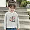 Camiseta elegante de manga larga para niña, nuevo modelo de primavera y otoño, con textura de gofre, efecto de dos piezas, top básico versátil y moderno para niños mayores