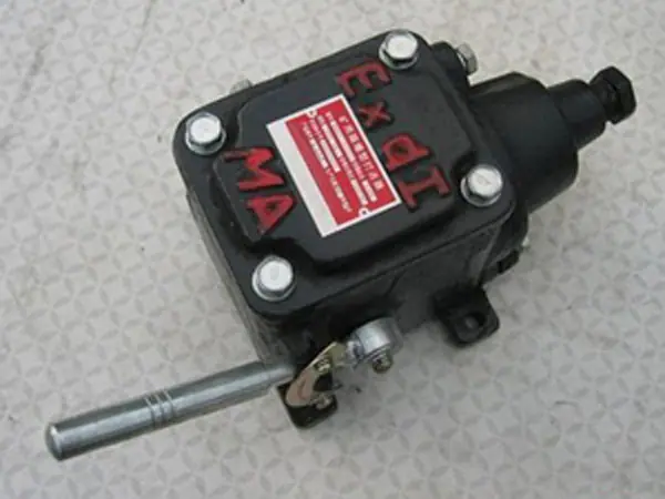 BAX矿用隔爆型打点器1.jpg