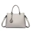 Bolsas de Mujer Transfronterizas 2026 Nuevo Estilo de Moda Bolso de Hombro Cruzado de Gran Capacidad Multicapa Bolso de Mano de Cuero Suave Bolso para Mamá Venta al por Mayor