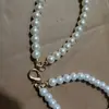 Cadena Colgante de Perlas Flor de Perla Crochet Muñeca Llavero Bolso de Teléfono Móvil Bola Hueca Colgante Cadena de Cuerda