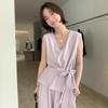 Conjunto de Roupa de Verão Coreana Dongdaemun Simples Elegante de Alta Qualidade com Regata de Alça Decote V para Mulheres + Calça de Cintura Alta com Efeito Emagrecedor de Perna Larga