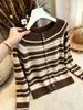 Suéter de Punto con Rayas Maillard de un Hombro para Mujer 2026 Otoño Nuevo Talla Grande Diseño para Personas con Curvas Sweater de Nicho