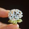 Broche Flor de Hortênsia Esmaltado Moda Feminina de Alto Padrão Exclusivo Corsage Design de Nicho Pin Elegante Acessórios
