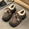 Sapatos de pelúcia felpudos para o Inverno de 2026 com solas plataforma, estilo britânico retrô versátil, mocassins inspirados em Chanel, sapatos de algodão femininos que aumentam a altura