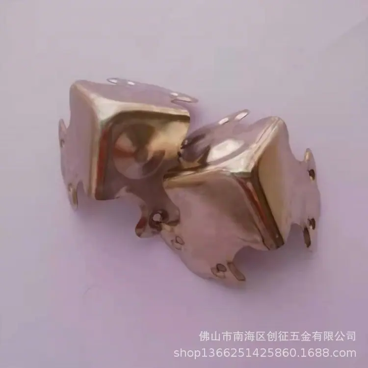 铁皮三叉包角3