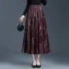 Nueva Falda de Cuero Plisada Otoño 2026 para Mujer, Cubre Cadera, Línea A Adelgazante, Falda de Longitud Media Moderna y Elegante