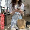 Enviado. Foto real. Vestido floral coreano chic fresco azul claro con escote en V y falda larga