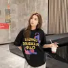 Camiseta Branca Grande de Manga Curta para Mulheres, Novo Estilo Popular de Verão 2026, Camiseta Tendência de Comprimento Médio, Solta, de Designer de Luxo
