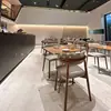 Mesas occidentales de estilo chino moderno, mesas cuadradas de cafetería estilo vintage, mesas redondas, sillas, muebles modernos para restaurantes y tiendas de hot pot