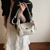 Bolso cruzado de cuero de un solo hombro estilo francés U2025, nuevo y moderno, diseño de nicho, con un toque de alta gama, popular bolso de mano tipo almohada