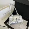 Bolsa de Axila Design de Nicho Estilo Coreano Feminina 2024 Nova Bolsa de Ombro de Grande Capacidade Elegante Versátil Popular Bolsa de Mão