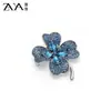 Broche Elegante e Requintado de Cristal Trevo de Quatro Folhas para Mulheres, Alfinete Simples e Versátil, Broche Estiloso com Toque de Luxo, Acessório de Roupa