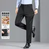 Calça casual masculina de lã e seda, novo modelo outono e inverno 2026, perna reta, cintura média-alta, cor sólida, calça masculina quente