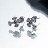 Aretes de cruz vintage chapados en plata 925 para hombre y mujer, aretes de nicho hip hop, aretes de moda punk, moda