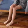 En nombre de los calcetines altos para las piernas con pelo, calcetines de nieve gruesos con forro polar, calcetines altos de mujer de color liso para otoño e invierno, comercio exterior