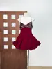 Vestido de Moda de Gama Alta Nicho Vietnamita con Parche de Lentejuelas Patchwork Tirantes en la Cintura Terciopelo Espalda Descubierta Flor de Capullo Abullonado