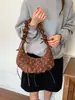 Bolsa transversal casual transfronteiriça para mulheres, estilo coreano, moderna, simples, estilosa, bolsa de mão chique, bolsa de lua crescente fashion