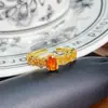 Anillo Abierto de Zirconia con Goteo de Aceite Esmaltado Serie Dorada Vintage Retro Lujo Ligero de Gama Alta para Mujer