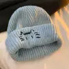 Bonito gorro de punto estilo coreano para mujer, cálido y a prueba de viento para otoño e invierno, versátil y simple, gorro protector para las orejas, gorro turbante con temática de gato