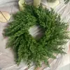 Nueva Corona Navideña Artificial de Pino y Ciprés Transfronteriza, Agujas de Pino Artificiales y Plantas Verdes, Decoraciones Navideñas para Ventanas, Colgantes para Puertas de Casa