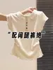 Camiseta de Manga Corta con Cuello Polo Estilo Coreano y Botones de Colores para Mujer, Nuevo Estilo de Verano con Bordes Fruncidos y Pliegues que Ajustan la Cintura, Top A11043
