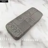 Estuche Cuadrado Grande para Gafas con Esquinas Redondeadas, Piel, Estuche para Gafas con Placa de Acero Hierro Resistente a la Presión, Adecuado para Gafas de Prescripción y Gafas de Sol