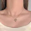Novo Colar de Pérolas de Luxo Leve Estilo Francês para Mulheres, Corrente de Clavícula Retro de Nicho Não Desbotável, Joias Elegantes e de Alto Padrão para Atacado