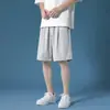 Shorts Marca da Moda Masculino Verão Estilo Coreano Seda de Gelo Secagem Rápida Calças Largas Tamanho Grande Cor Sólida Simples Rebelde Bonito Calças de Praia