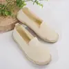 Sapatos Femininos Plus Size 2026 para Exportação, Dropshipping Transfronteiriço, Sapatos Slip-On para Mães, Sapatos de Tecido Old Beijing Confortáveis para Mulheres