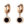 Hebilla de Oreja de Carácter Romano de Sentido Avanzado Moda Femenina Corea del Sur Elegante Celebridad de Internet Accesorios para Orejas Pequeños y Simples Pendientes Distintivos