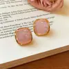 Pendientes cuadrados vintage con pasador de plata, lujo ligero, alta moda, pendientes simples y elegantes con un diseño único e individual