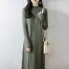 Vestido de Punto de Lana Pura con Cuello Redondo Semi Alto de Manga Larga para Mujer, Diseño Hueco Retorcido, Largo Medio, Nueva Colección Otoño/Invierno 2026