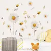 Adesivo de Parede Planta Florzinha Margarida Abelha Estilo Pastoral Decalque de Flores Sala de Estar Quarto de Crianças Adesivos de Decoração de Parede