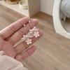 Aretes Florales con un Toque de Alta Gama, Colgantes Asimétricos de Flor de Cerezo, Accesorios Versátiles y Elegantes