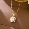Collar Cuadrado de Diamante Multicolor Ultra Brillante Transfronterizo para Mujer, Circonia Multicolor, Cadena Versátil Elegante de Clavícula de Moda de Alta Gama Venta al por Mayor