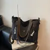 Nuevo bolso de mano ligero de nailon transfronterizo para mujer, estilo coreano y japonés, bolso de hombro de gran capacidad, bolso cruzado de moda para el día a día